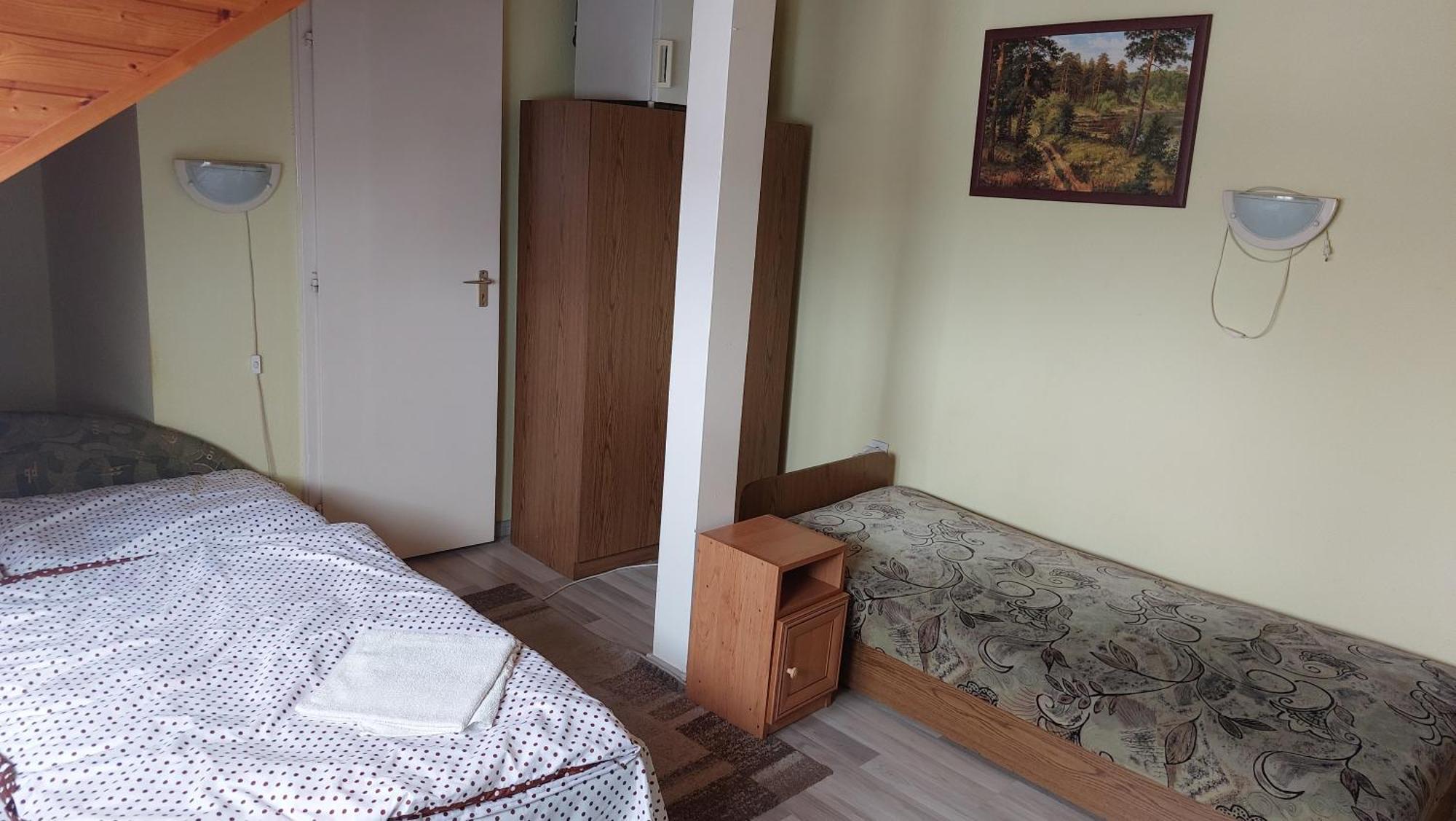 Napsugár Panzió Hotel Vác Exterior foto